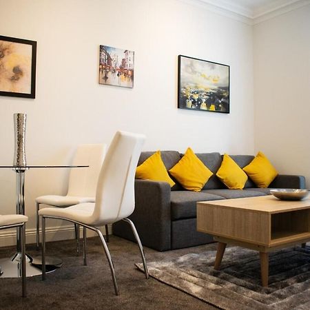 Beautifully Renovated Apartment -Central 에든버러 외부 사진