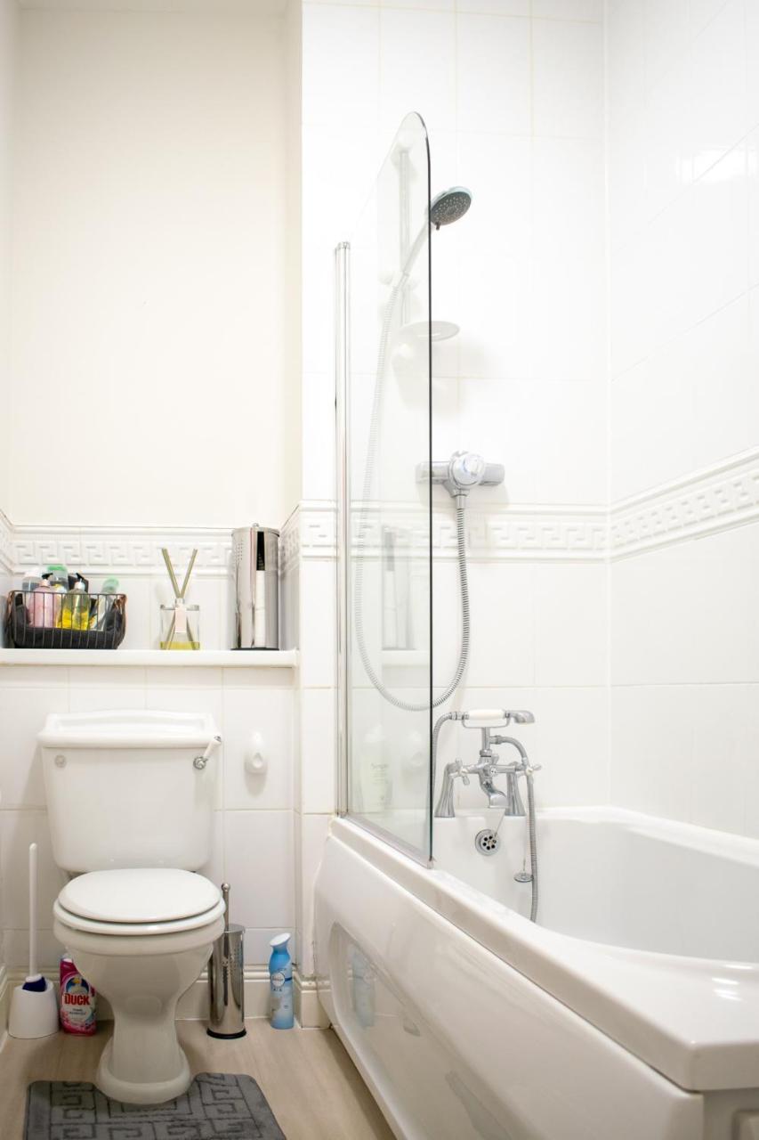 Beautifully Renovated Apartment -Central 에든버러 외부 사진