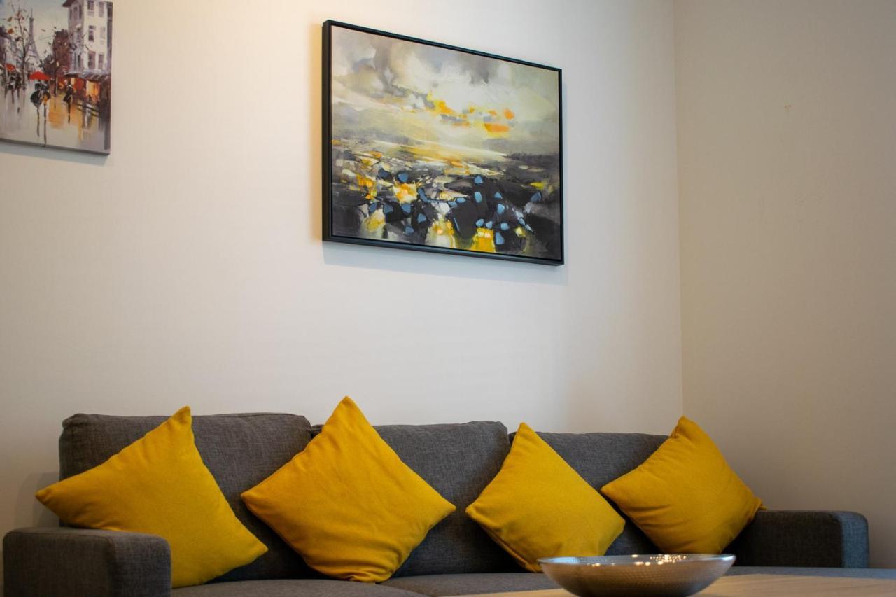 Beautifully Renovated Apartment -Central 에든버러 외부 사진